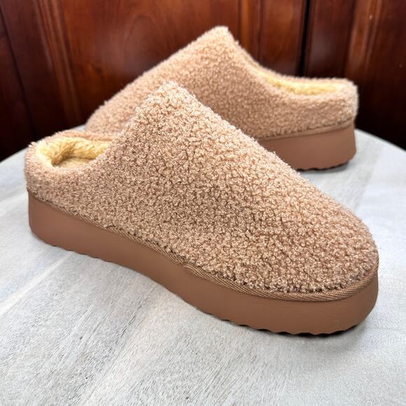 Mia Icee Womens Faux Shearling Platform Slipper Size 9 Tan Cushioned Slip On New - Picture 3 of 12